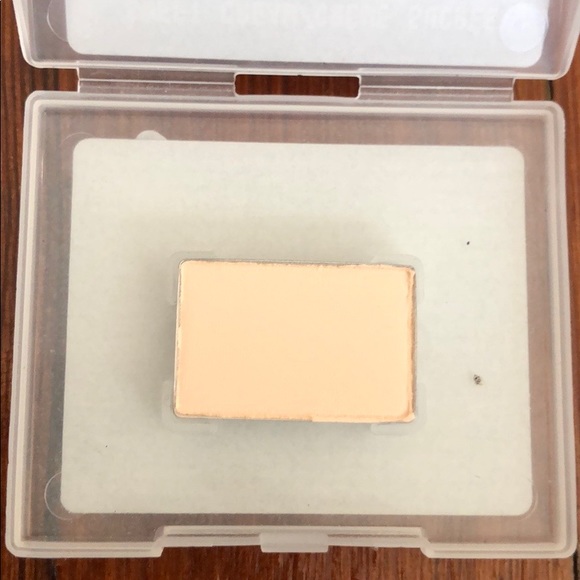 (3) Mary Kay Eyeshadows - Picture 3 of 5